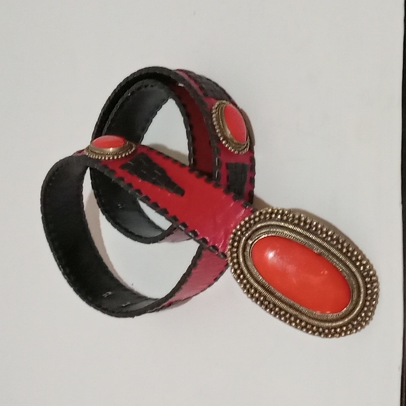 Vintage Buckle leather belt - Picture 1 of 5